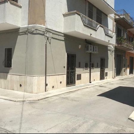 La Maison - Matrimoniale Stornara Εξωτερικό φωτογραφία