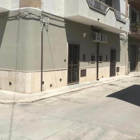 La Maison - Matrimoniale Stornara Εξωτερικό φωτογραφία